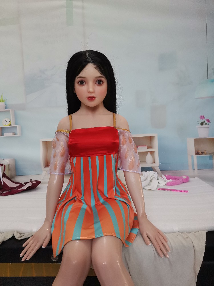 全硅胶高1.42米，植发，带触摸发音功能，1400邮自理！