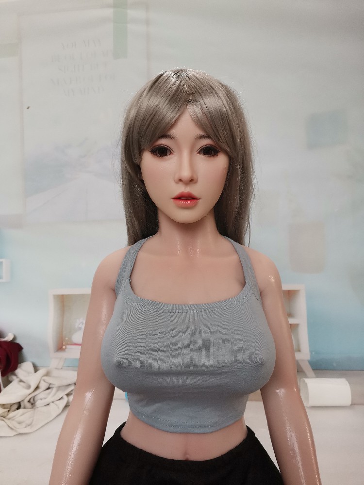 （AA566）春水堂全硅胶1.5米，带下ti夹吸触摸发音功能，带指骨，2300邮自理！