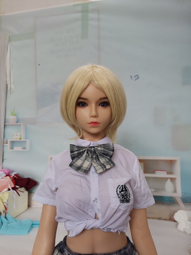 （AA459）  Exdoll全硅胶1.4米，下ti可拆卸，需要自己配拆卸下ti，膝盖窝开裂，690邮自理！