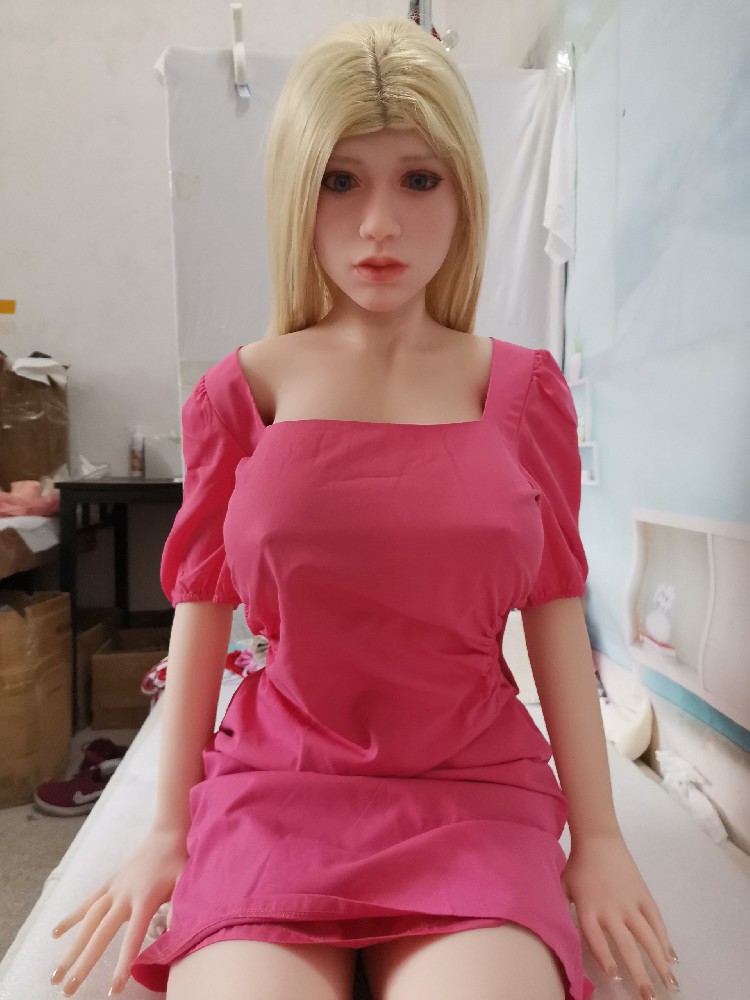 （BB854）  潮影大胸1.68米，身材好，650邮自理！